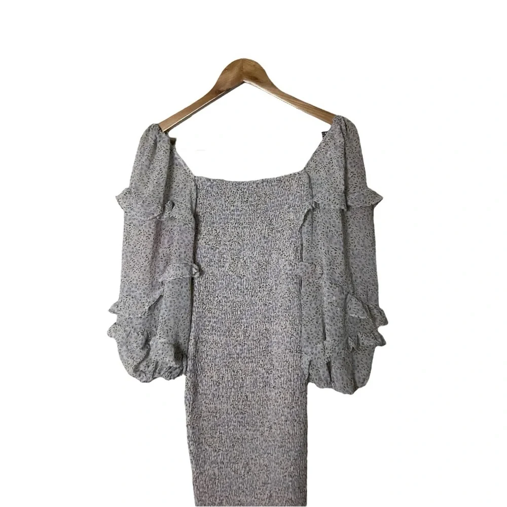 Petal and Pup Leia Long Sleeve Midi Bodycon Square Neck Grey Dress US 2 - Picture 4 of 8